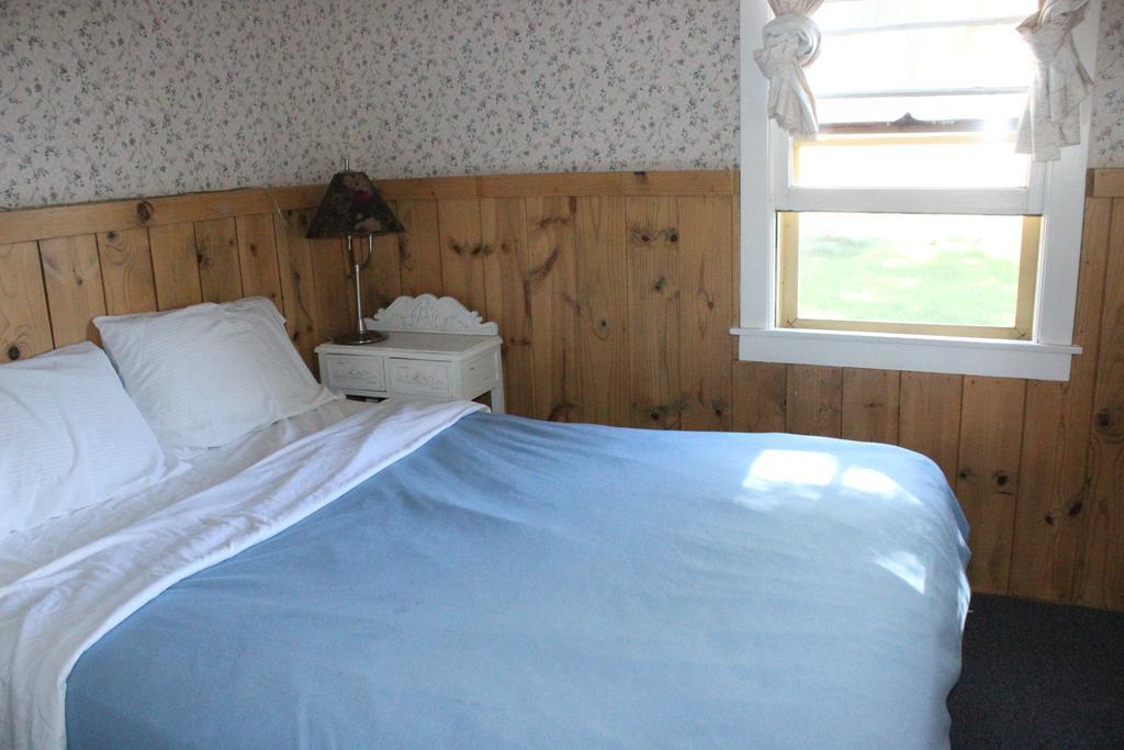 Twin Lakes Resort 布里奇波特 客房 照片