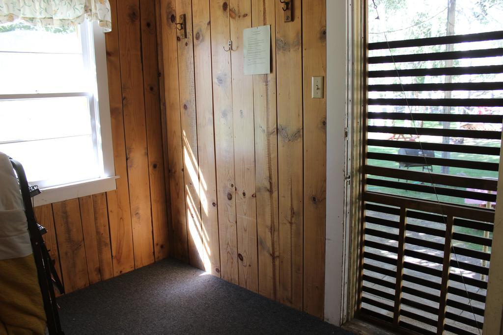 Twin Lakes Resort 布里奇波特 客房 照片