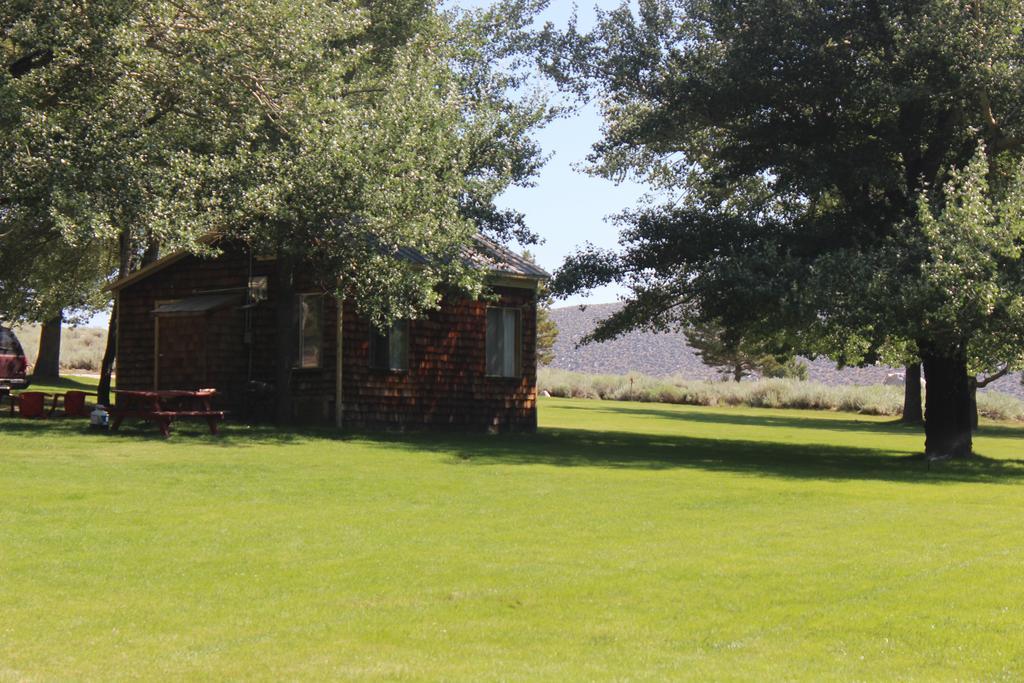 Twin Lakes Resort 布里奇波特 客房 照片