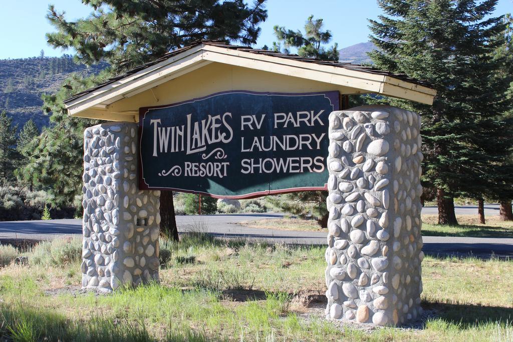 Twin Lakes Resort 布里奇波特 客房 照片