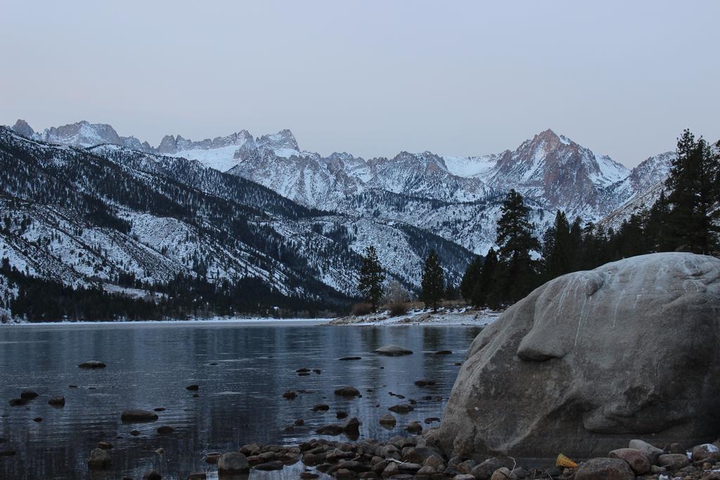 Twin Lakes Resort 布里奇波特 客房 照片