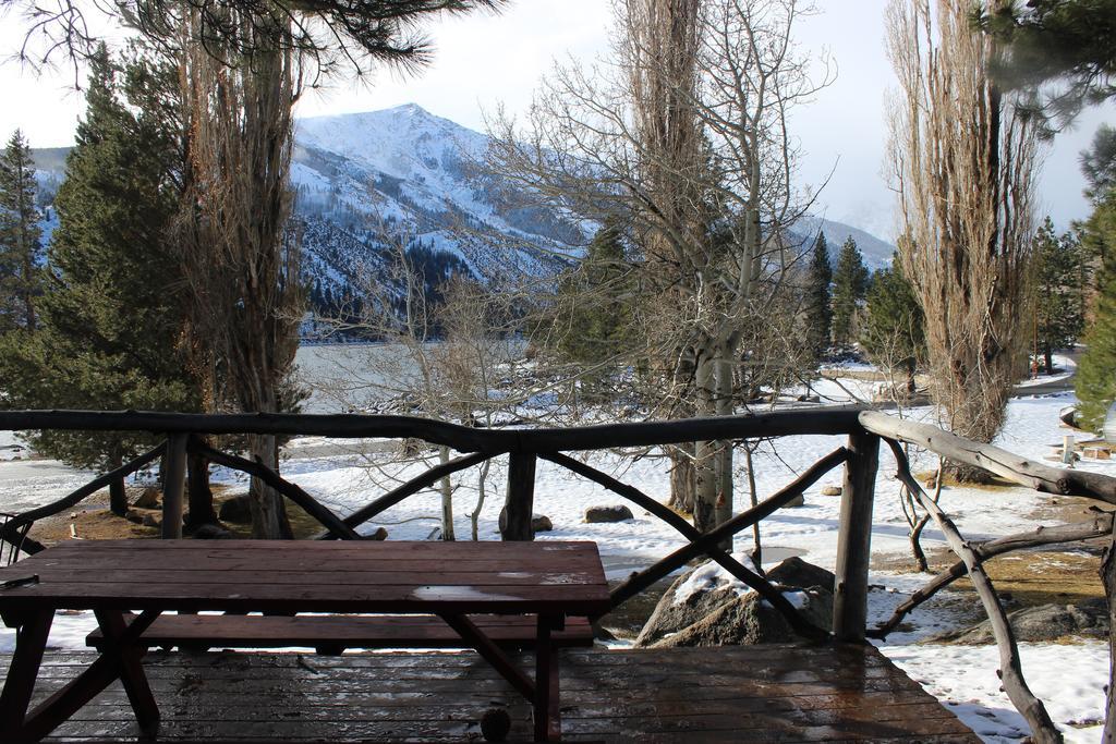 Twin Lakes Resort 布里奇波特 客房 照片