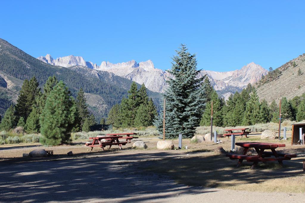 Twin Lakes Resort 布里奇波特 客房 照片
